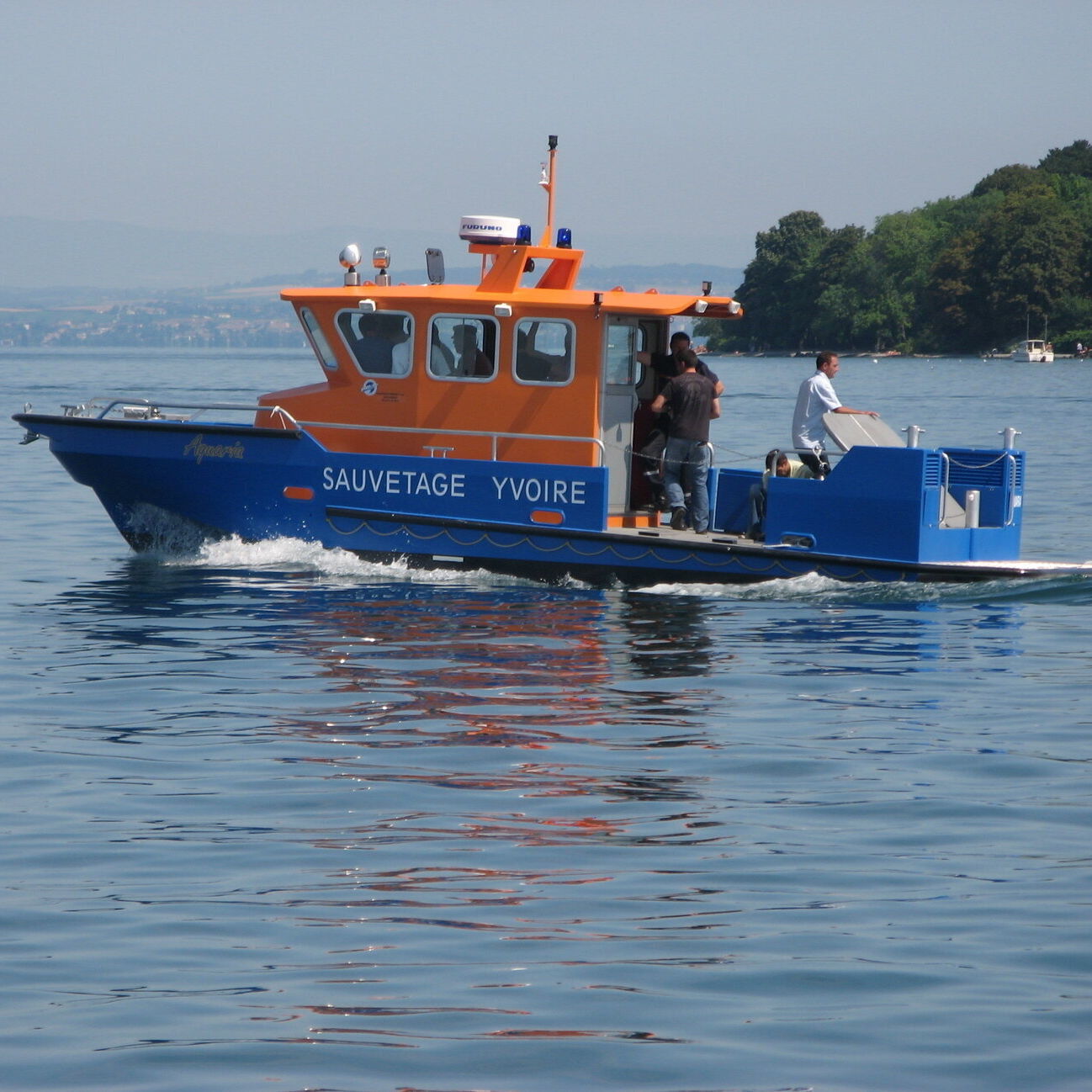 Bateau De Sauvetage Aquaria Chantier Naval Delavergne Hors Bord