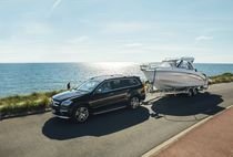 Cabin-cruiser hors-bord / avec timonerie...