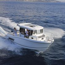 Cabin-cruiser hors-bord / avec timonerie...