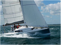 Monocoque / de croisière / cockpit ouvert
