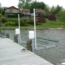 ascenseur &agrave; bateaux Mini Mag 2800 Magnum Boat Lifts