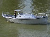 bateau &agrave; moteur : cabin-cruiser in-bord (aluminium) COMFORT 900 RETRO BAS Aluminium Boote