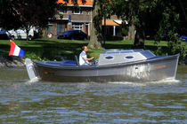 bateau &agrave; moteur : cabin-cruiser in-bord (aluminium) LSB 700 CABIN BAS Aluminium Boote