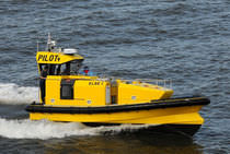 bateau de service : bateau pilote KRAKEN Bernard Shipyard