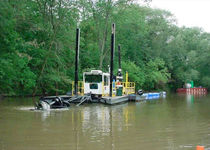 bateau de travail : drague avec pieux d'ancrage 360 SL Ellicott Dredges