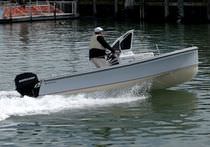 bateau &agrave; moteur : coque open hors-bord WYLIE SKIFF 18 Wyliecat