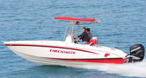 bateau de p&ecirc;che sportive : coque open hors-bord (T-Top) SFX 250 Checkmate