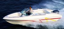 bateau &agrave; moteur : runabout bow-rider hors-bord 20 SC Majesty Yachts