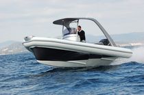 bateau offshore : bateau pneumatique semi-rigide (hors-bord) UFO U.69 Carbon UFO