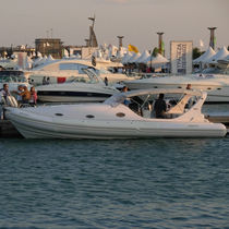 bateau pneumatique semi-rigide avec cabine (hors-bord, bi-moteur, avec bain de soleil, roll-bar) CABIN 10 Mostro