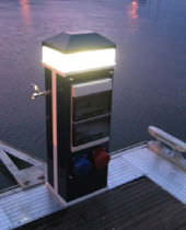 borne &eacute;lectrique et de distribution d'eau pour ponton RO1000  Ronautica