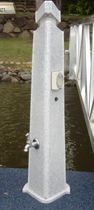 borne &eacute;lectrique et de distribution d'eau pour ponton (avec &eacute;clairage int&eacute;gr&eacute;)  Superior Jetties
