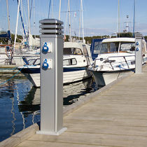 borne &eacute;lectrique et de distribution d'eau pour ponton (avec &eacute;clairage int&eacute;gr&eacute;) T4 Tallykey