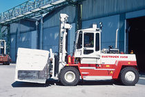 chariot &eacute;l&eacute;vateur Ro-Ro pour ports et terminaux 12 - 18 TONS SVETRUCK