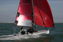 d&eacute;riveur double (spinnaker asym&eacute;trique, trap&egrave;ze) PH 4.40 Phil&eacute;as Boats