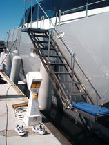 mobilier pour yachts : escalier  GMT