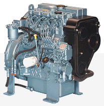 moteur diesel rapide auxiliaire pour navires (injection indirecte, atmosph&eacute;rique) 422GM (20.7 KVA @ 1500 RPM -> 24.8 KVA @ 1800 RPM) Perkins Sabre