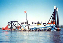 navire sp&eacute;cial : drague suceuse &agrave; d&eacute;sagr&eacute;gateur 4170 Ellicott Dredges