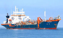 navire sp&eacute;cial : drague suceuse porteuse &agrave; &eacute;linde tra&icirc;nante NB998 - 15.060 DWT Shipyard DeHoop
