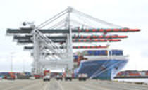 portique &agrave; conteneurs super post-panamax (chargement, d&eacute;chargement)  Mitsui Engineering & Shipbuilding