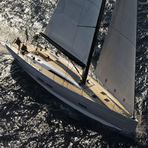 voilier de croisi&egrave;re (semi-custom, sailing-yacht) A60 Advanced