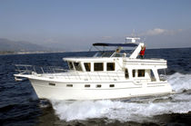 yacht de luxe : motor-yacht trawler &agrave; fly 51.5'  EUROPA LBC Adagio Yachts