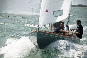 voilier traditionnel / day-sailer / cockpit ouvert / 4 couchages