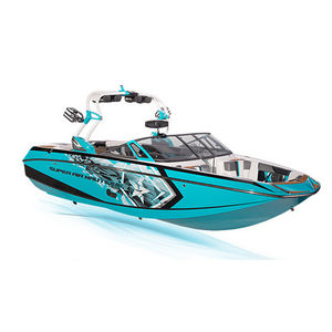 runabout in-bord / bow-rider / de wakeboard / de wakesurf