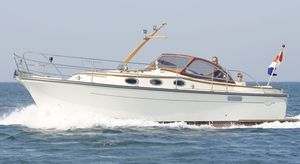 vedette in-bord / diesel / fluviale