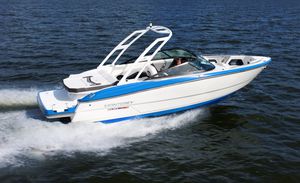 runabout in-bord / bow-rider