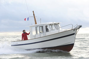 bateau de pêche-promenade hors-bord / in-bord / avec timonerie / max. 8 personnes