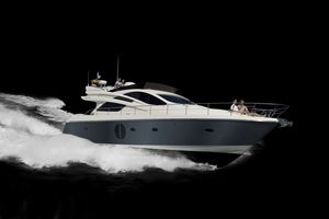 motor-yacht de croisière / à fly / POD IPS / coque planante