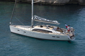 monocoque / de croisière / salon de pont