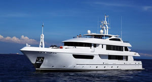 super-yacht de croisière / explorer / avec timonerie / en acier