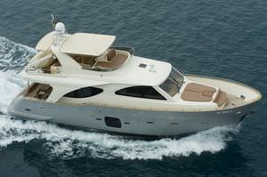 motor-yacht de croisière / à fly / coque semi-planante