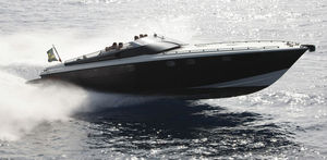 motor-yacht de croisière / IPS / coque planante