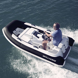 bateau pneumatique in-bord / hydrojet / semi-rigide / à console centrale