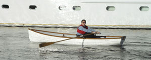 bateau d'aviron de course / skiff