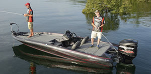 bass boat hors-bord / à double console / de pêche sportive
