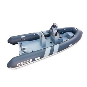 bateau pneumatique hors-bord / semi-rigide / à console centrale / max. 9 personnes