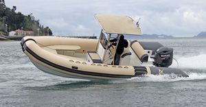bateau pour base de loisirs / hors-bord / bateau pneumatique semi-rigide