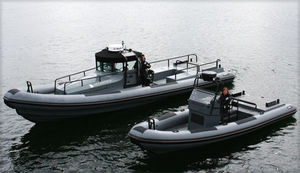 bateau utilitaire / in-bord / bateau pneumatique semi-rigide