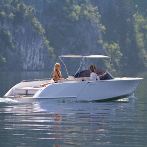 runabout in-bord / électrique / à double console / traditionnel