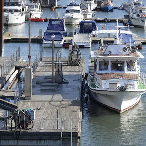 station essence flottante pour port / eau douce / pour marina