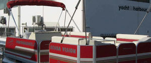 bateau ponton hors-bord