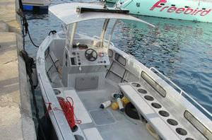 bateau de support pour la plongée / in-bord / en aluminium