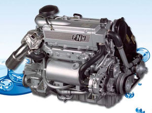 moteur in-bord / diesel / turbo / injection indirecte