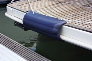 pare-battage de bateau / de poupe / pour plage arrière / en forme d'arc