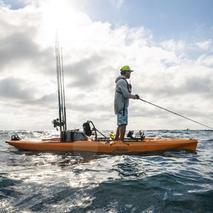 kayak sit-on-top / rigide / pour expédition / de pêche