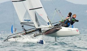 catamaran de sport de régate / double / double trapèze / spinnaker asymétrique